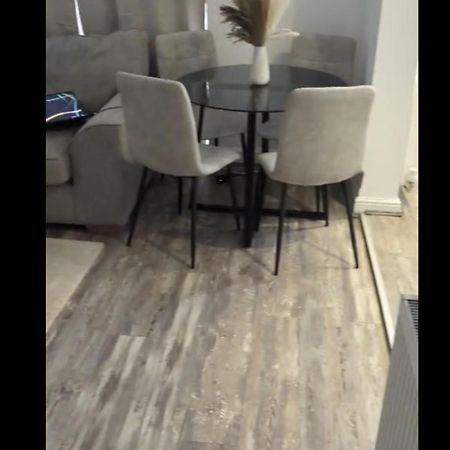 Lovely 5Br Home In Manchester. Close To The City Extérieur photo