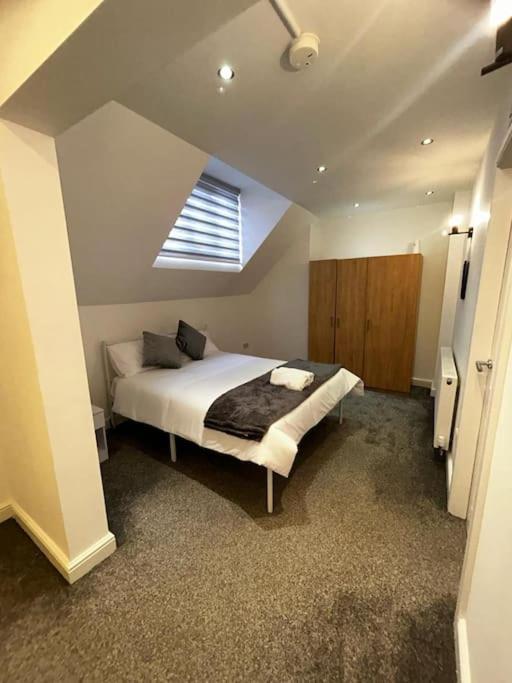 Lovely 5Br Home In Manchester. Close To The City Extérieur photo
