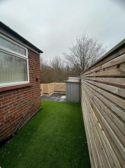 Lovely 5Br Home In Manchester. Close To The City Extérieur photo